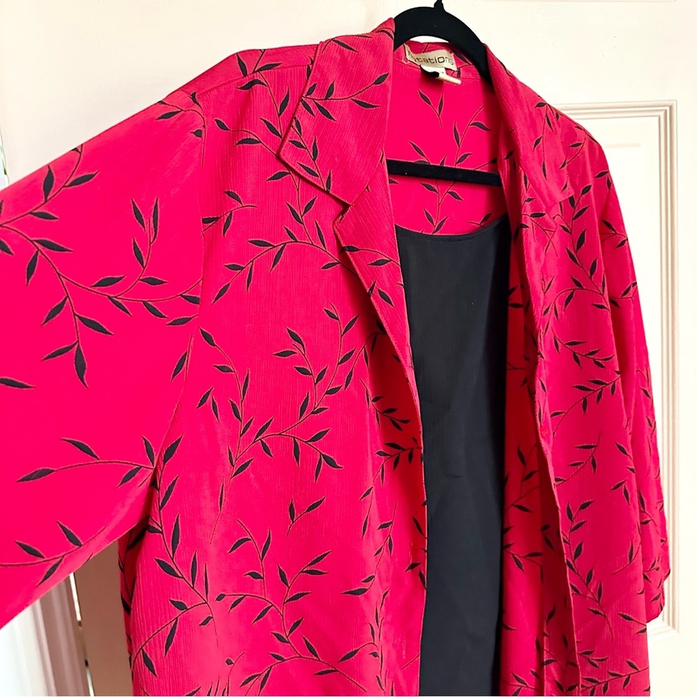 Red and black Notations button up - Picture 2 of 4